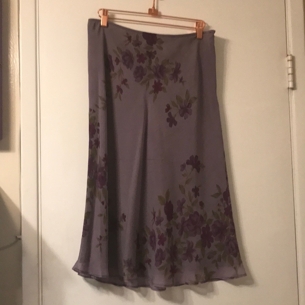 Pretty Floral Skirt - Picture 3 of 5